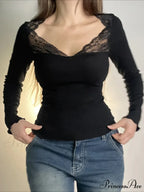 Informal Patchwork Lace Slender V-Neck Extended Sleeve Knit Top