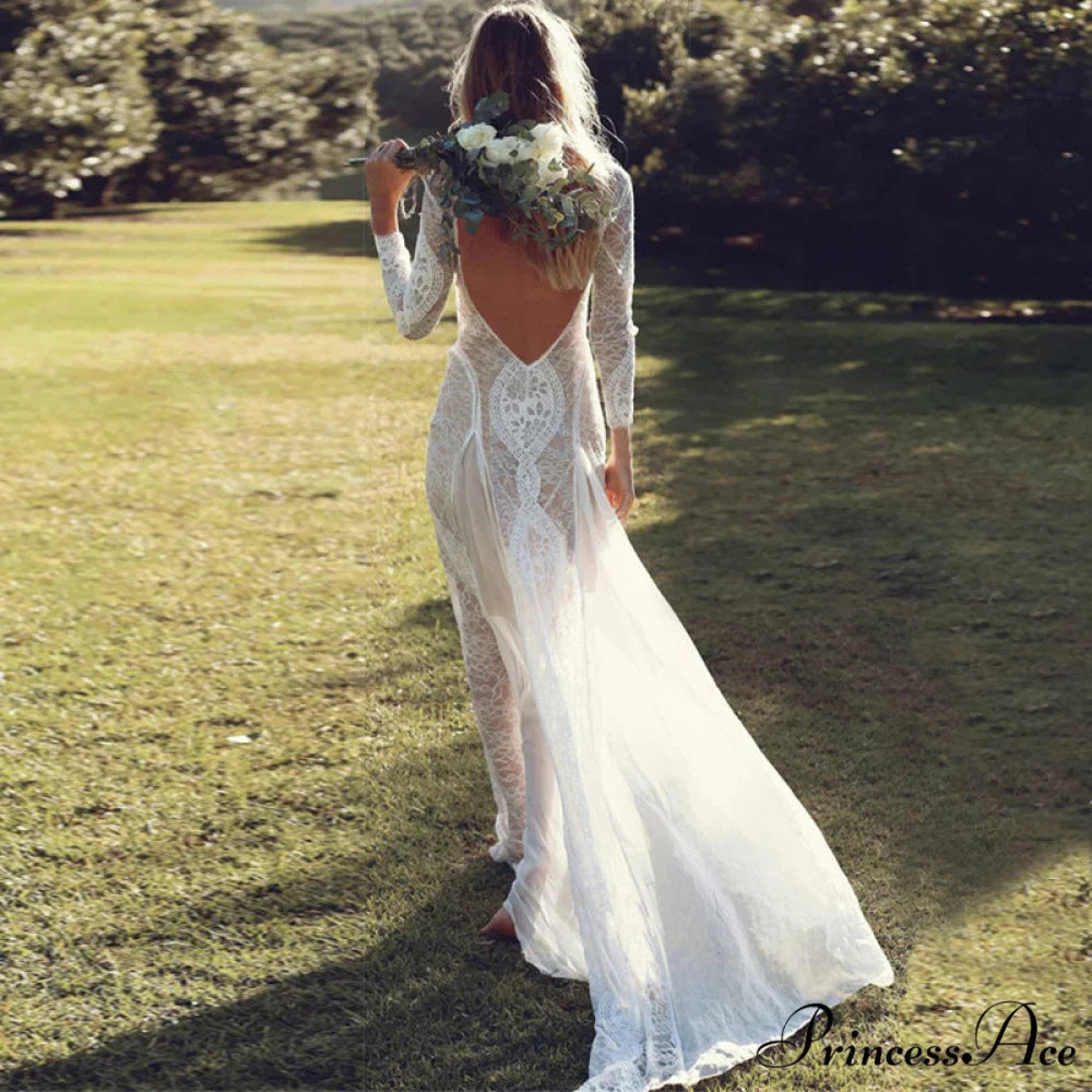 Ivory Lace Trimmed Form-Fitting Evening Bridal Gown