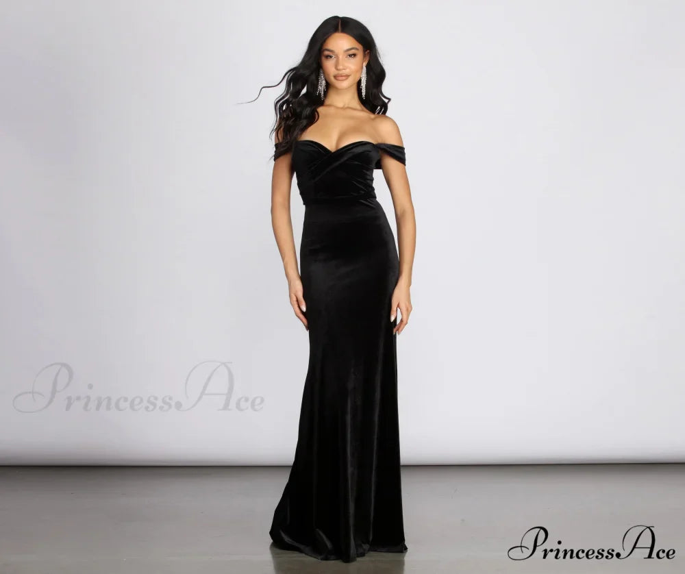 Jenisa Formal Off Charming The Shoulder Dress