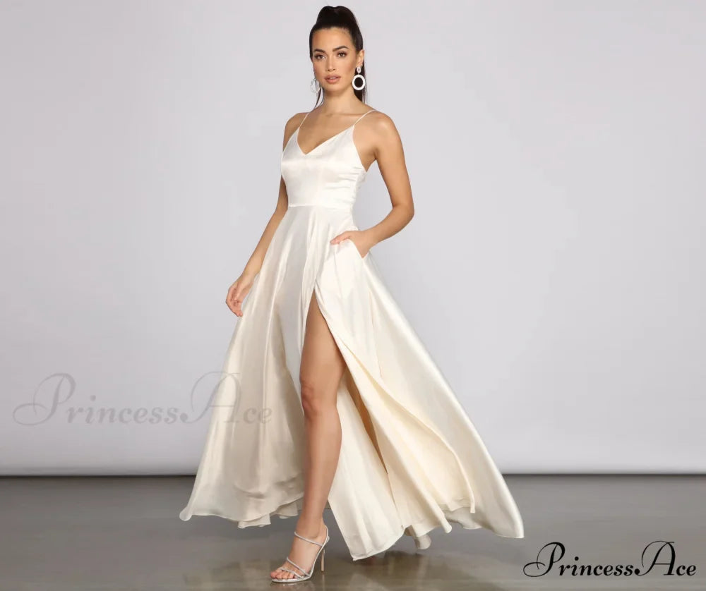 Juliet Formal Stylish High Slit Dress