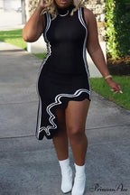 Knitted Sleeveless Dress with Wavy Hem