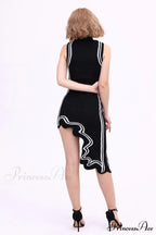 Knitted Sleeveless Dress with Wavy Hem