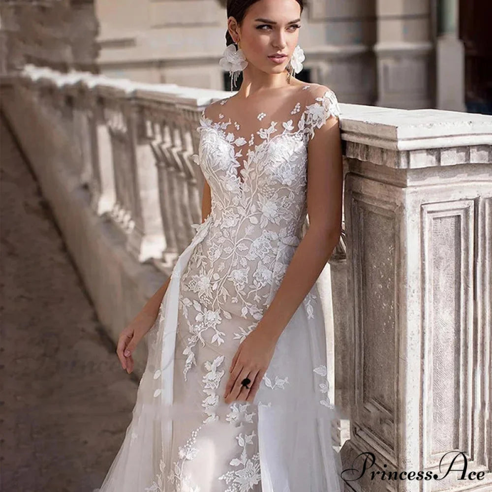 Lace Circular Neck Dual-Use Wedding Gown