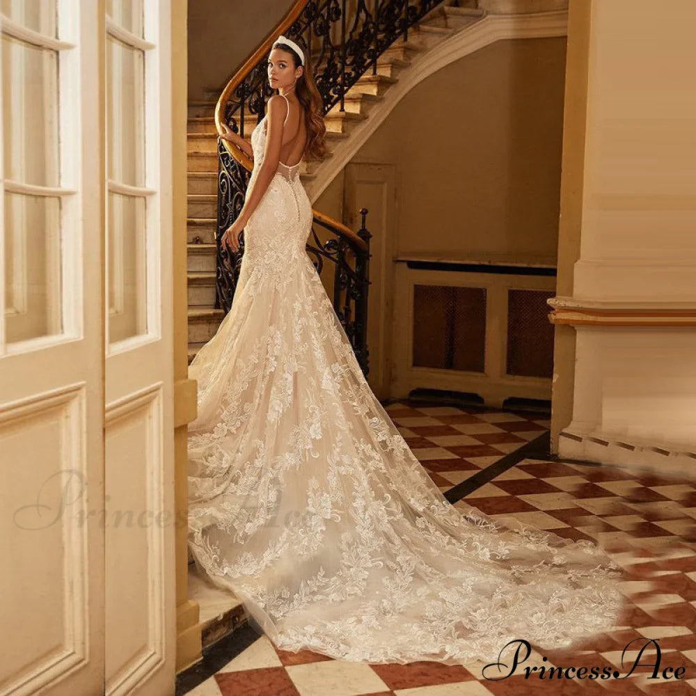 Lace Open-Back Mermaid Bridal Gown