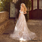 Lace Profound Plunge Sleeveless Wedding Gown