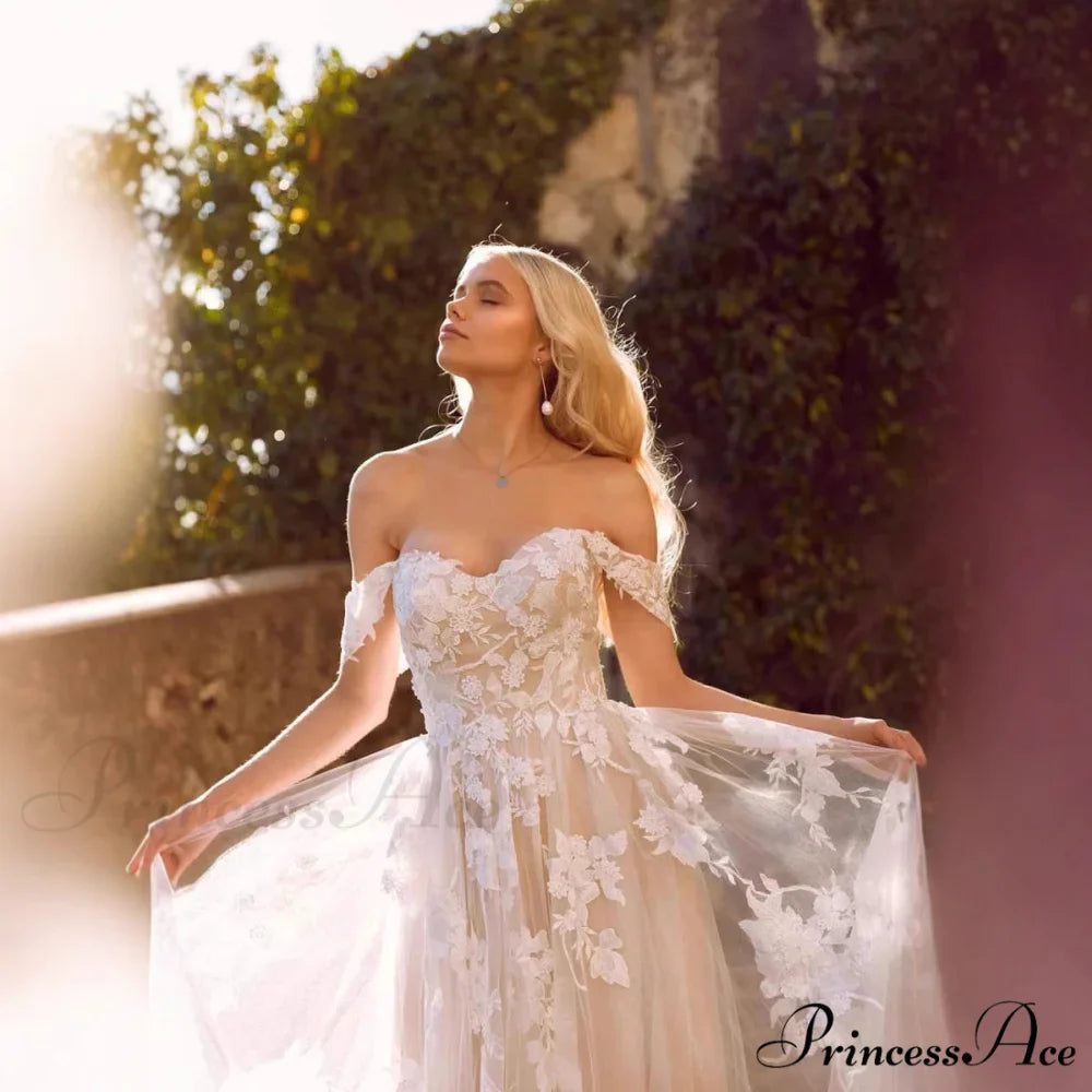 Lace Profound Plunge Sleeveless Wedding Gown