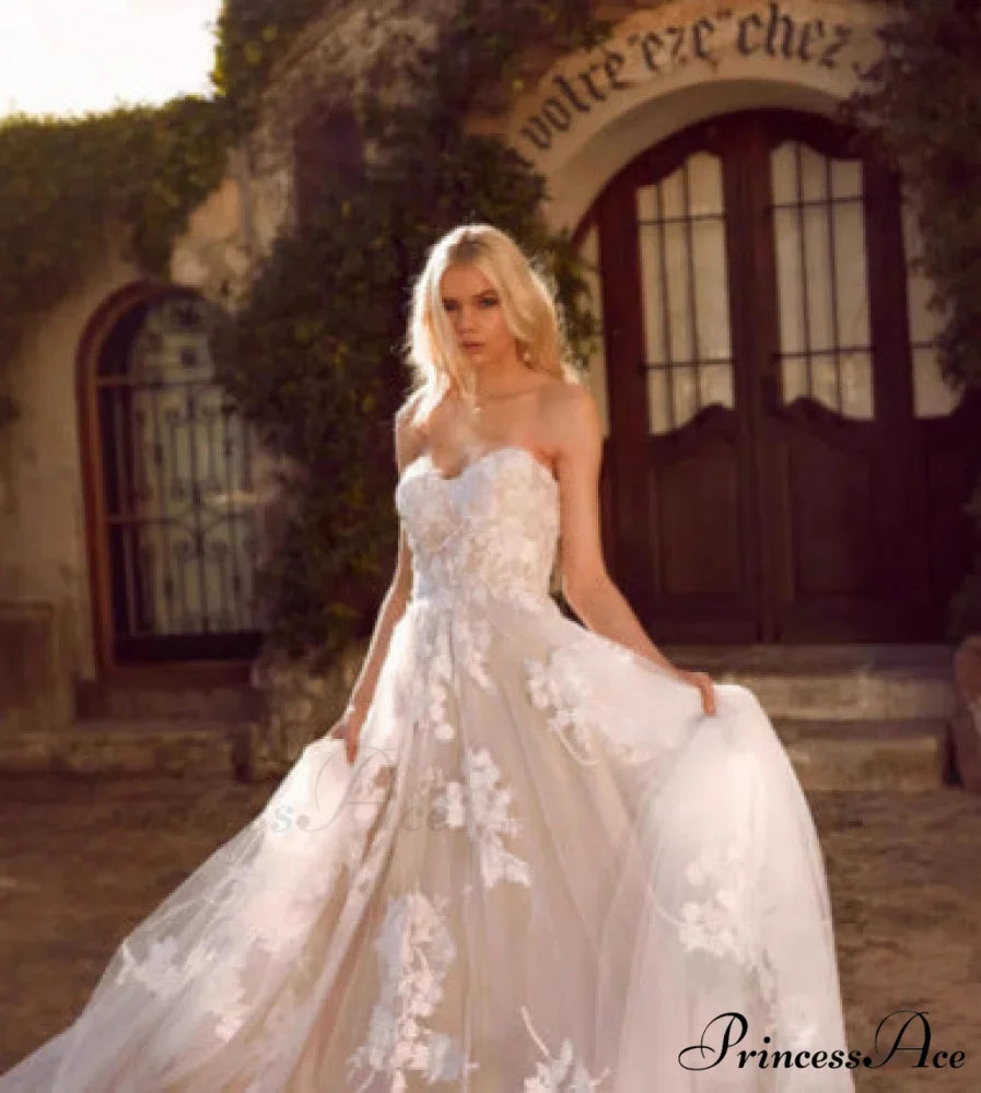 Lace Profound Plunge Sleeveless Wedding Gown