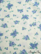 Lace Trim Graceful Buttoned Crop Top