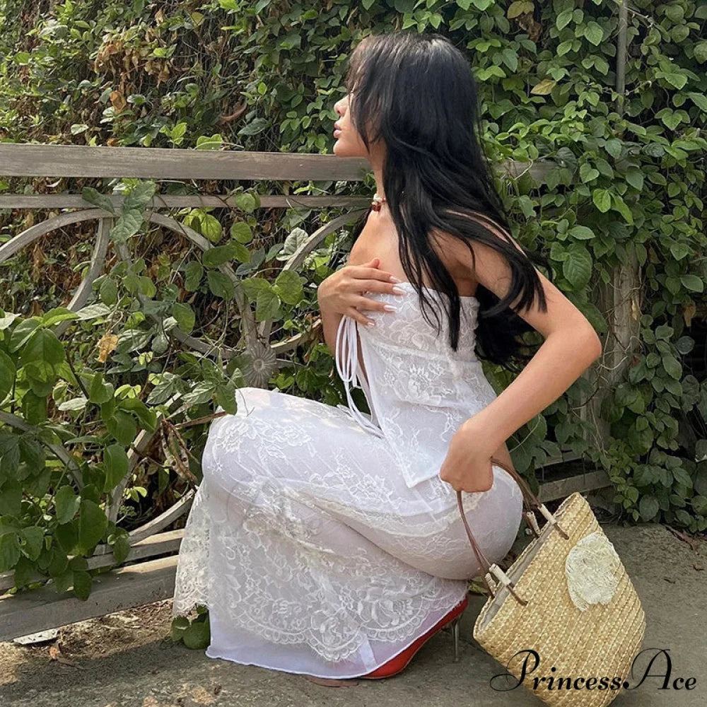 Lacy Front Fasten Crop Top Lengthy Skirt Two Pieces Set