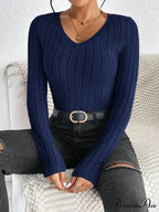 Light Deluxe Basic Sleek Cozy V-Neck Pullover Top Women