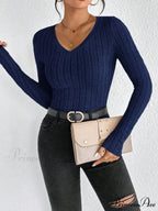Light Deluxe Basic Sleek Cozy V-Neck Pullover Top Women