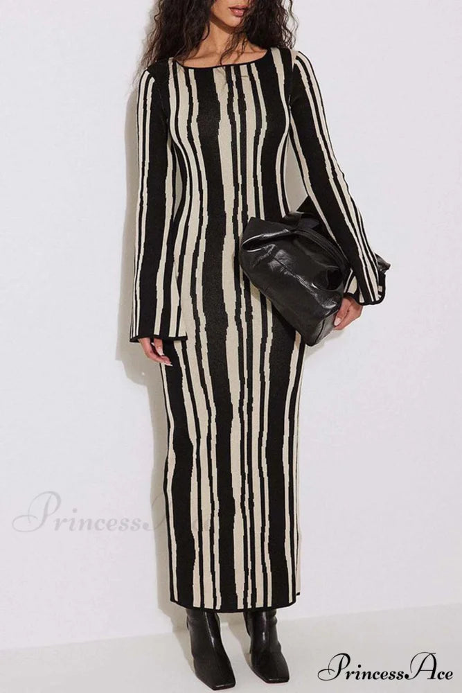 Long Sleeve Knitted Dress with Contrast Color