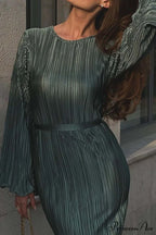 Long Sleeve Pleated Flares Dress with Tie-waist