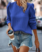 Long-sleeved sweatshirt with round neck