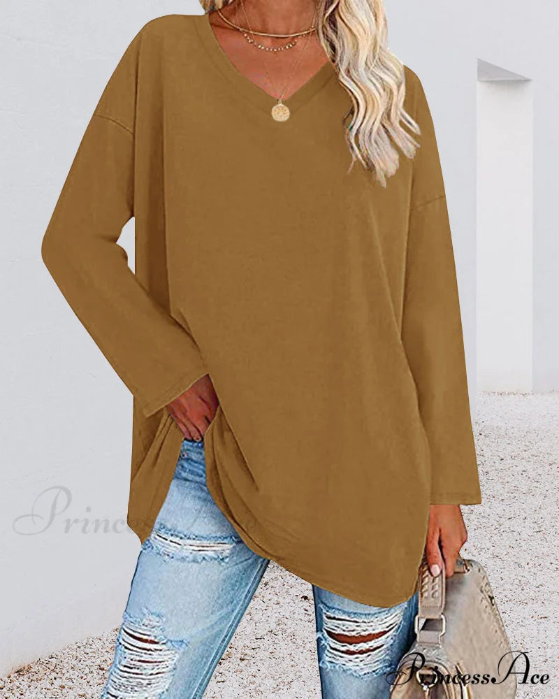 long-sleeved women's V-neck t-shirt