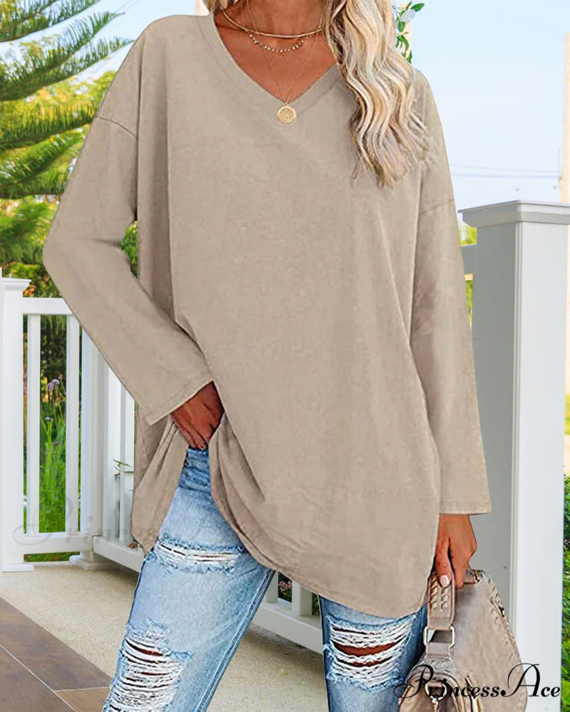 long-sleeved women's V-neck t-shirt