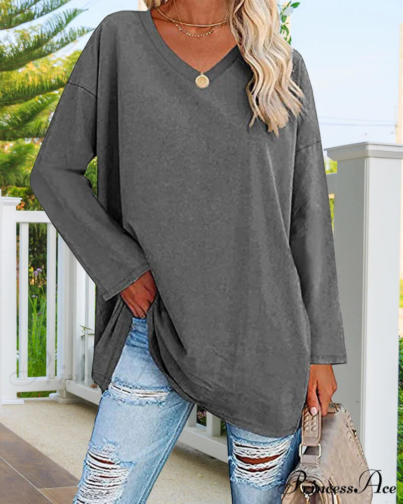 long-sleeved women's V-neck t-shirt