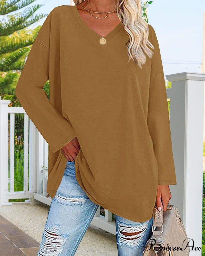 long-sleeved women's V-neck t-shirt