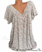 loose short-sleeved V-neck tee