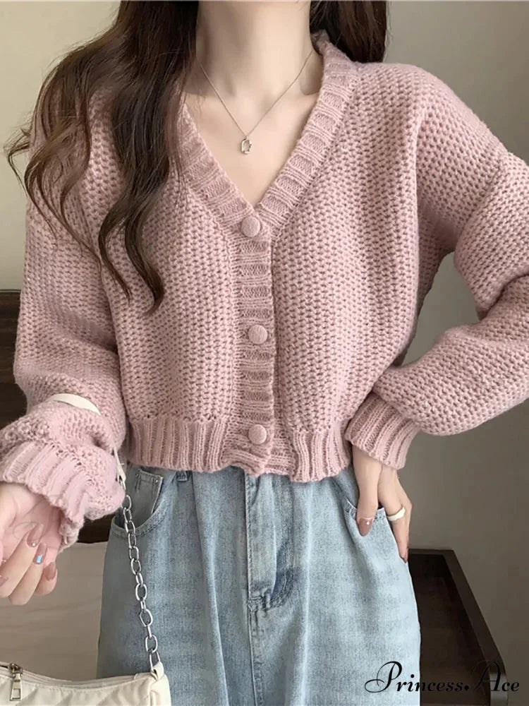 Low-cut Buttoned Knitted Cardigan