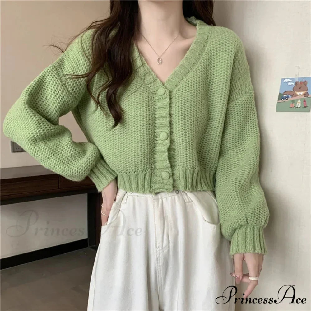 Low-cut Buttoned Knitted Cardigan