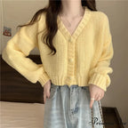 Low-cut Buttoned Knitted Cardigan