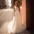 Low-cut Neckline Sleeveless Mermaid Bridal Gown