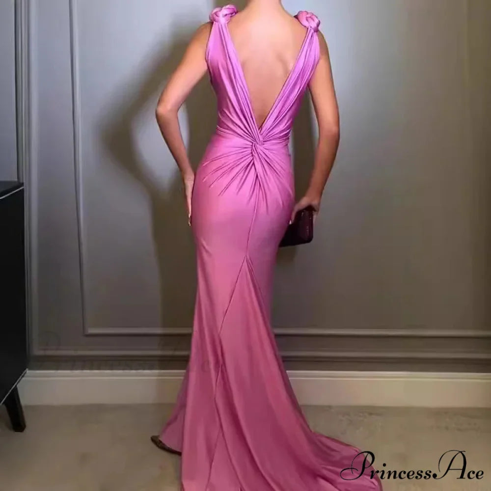 Low-cut Sleeveless Open-back Monochrome Prom Dress