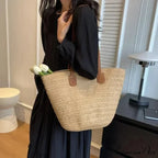 Luxurious Texture Traveler Shoulder Bag