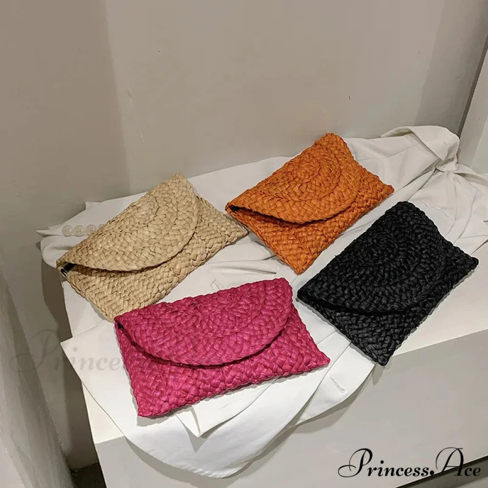 Maize Sheath Interlace Straw Pouch Wristlet