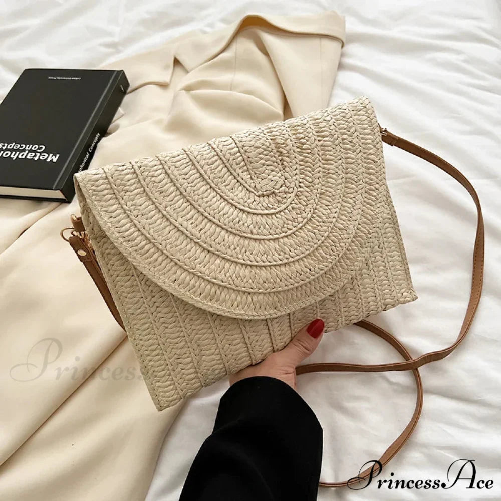 Maize Sheath Interlace Straw Pouch Wristlet