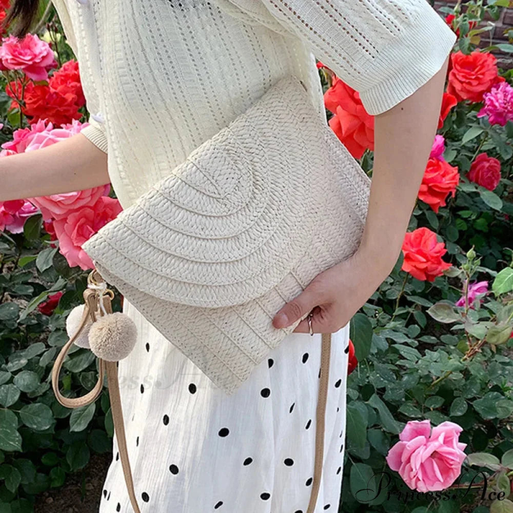 Maize Sheath Interlace Straw Pouch Wristlet