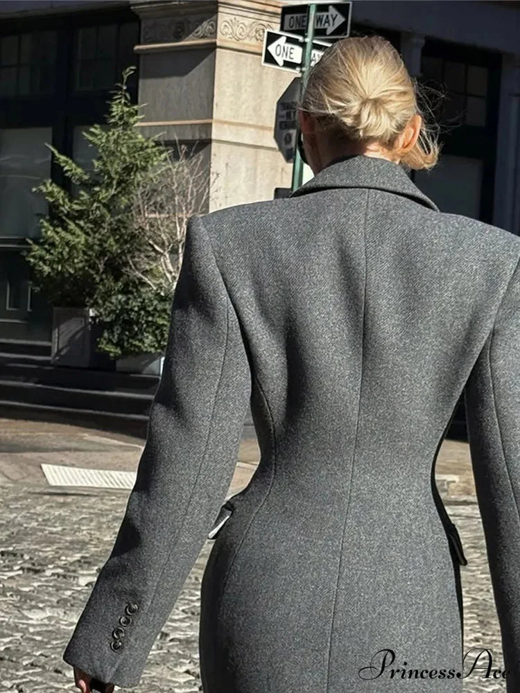 Midsection Up Solitary Buttoned Wool Overcoat