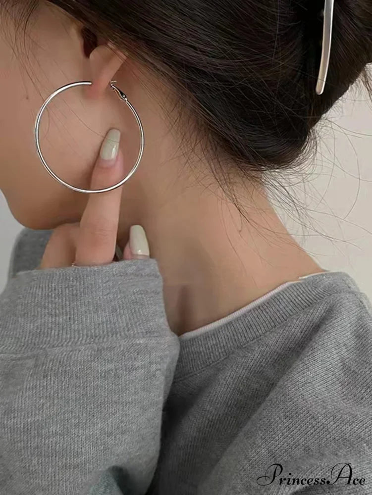 Minimalist Hoop Earrings