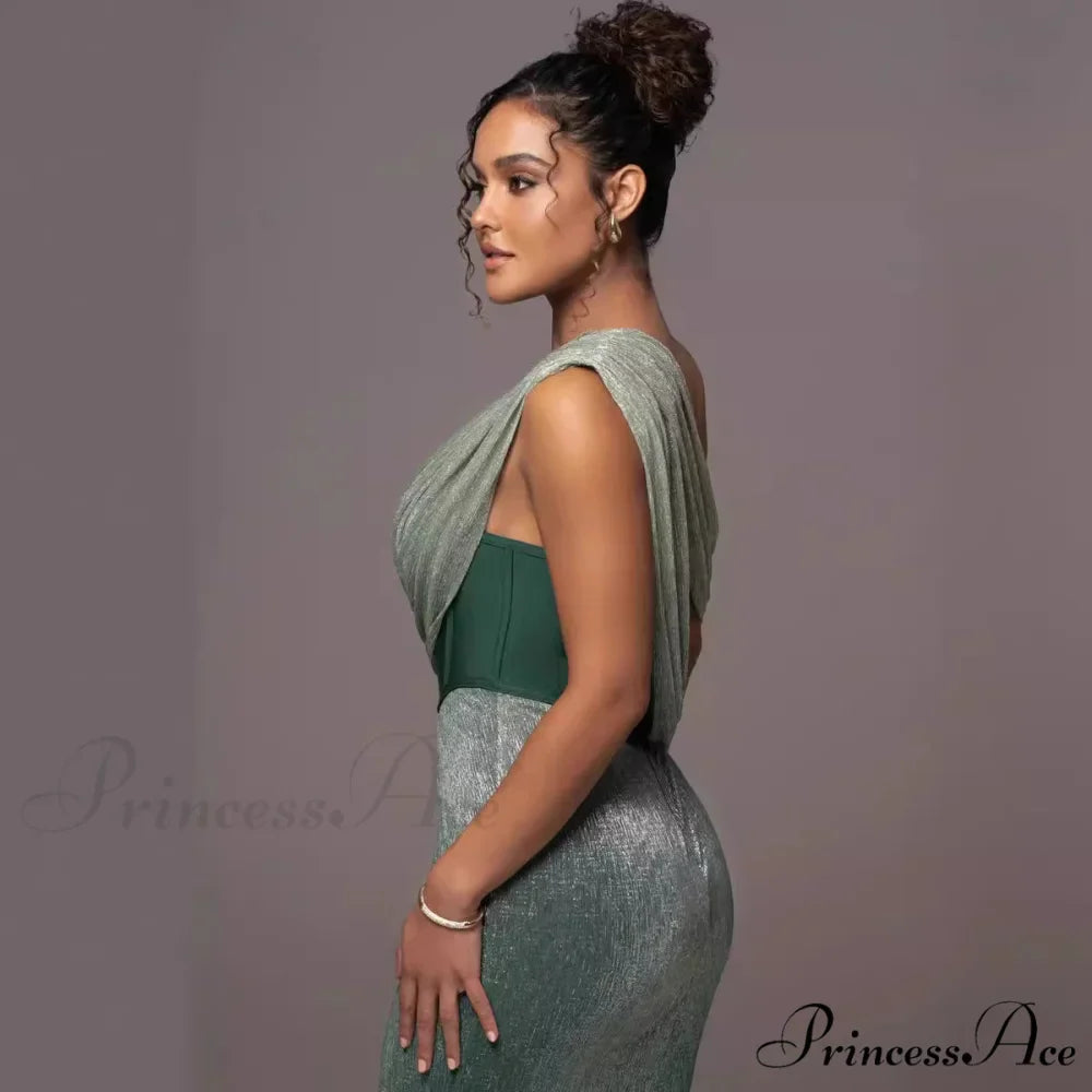 Monochromatic Sleeveless Bandeau Slit Prom Dress