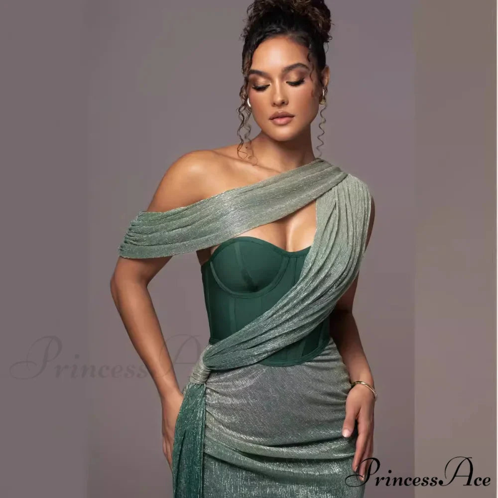 Monochromatic Sleeveless Bandeau Slit Prom Dress