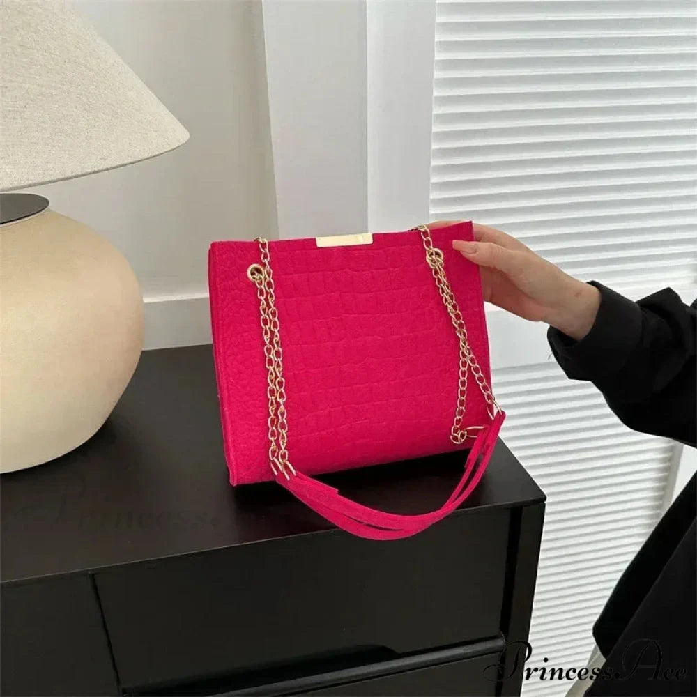 Monochrome Crocodile Pattern Spacious Shoulder Handbag