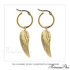 New Arrival Fabulous Feather Shape Pendant Earrings