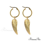 New Arrival Fabulous Feather Shape Pendant Earrings