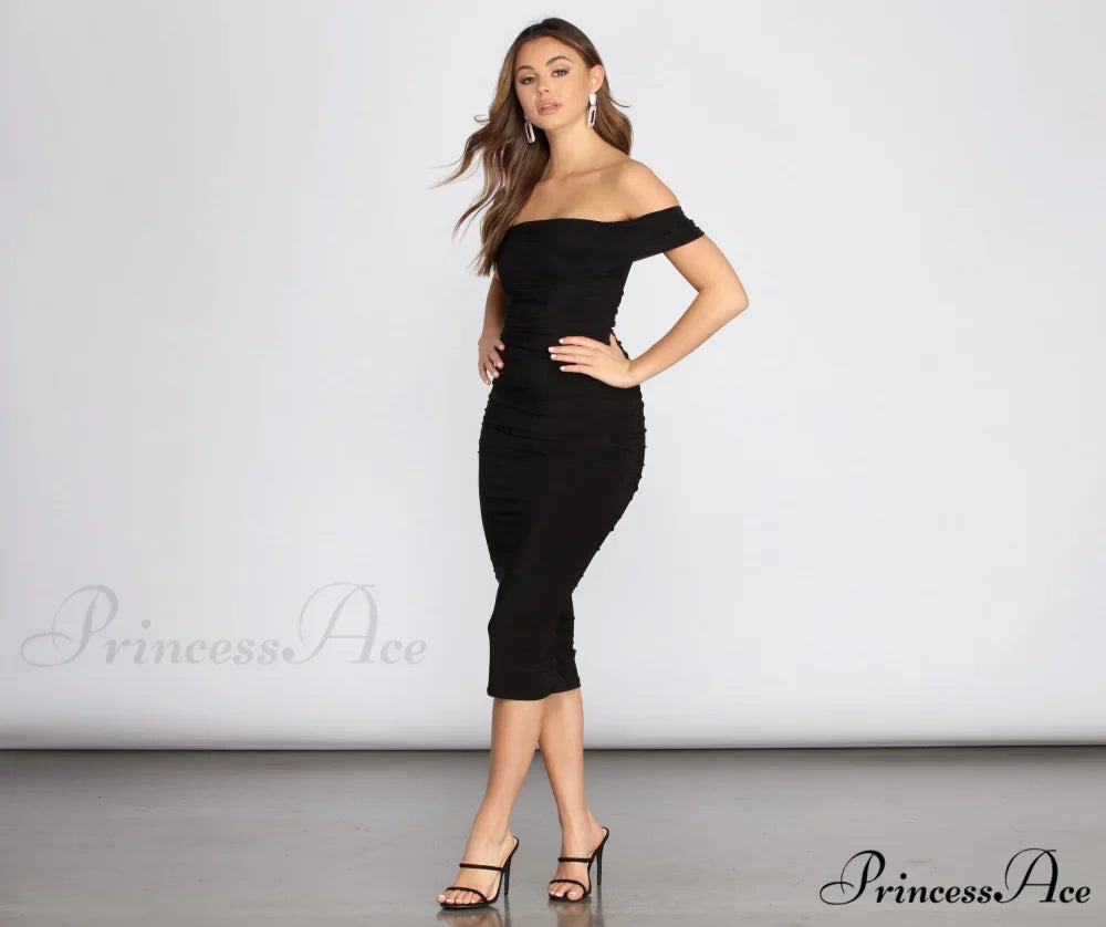 Off Shoulder Stylish Ruched Midi Dress