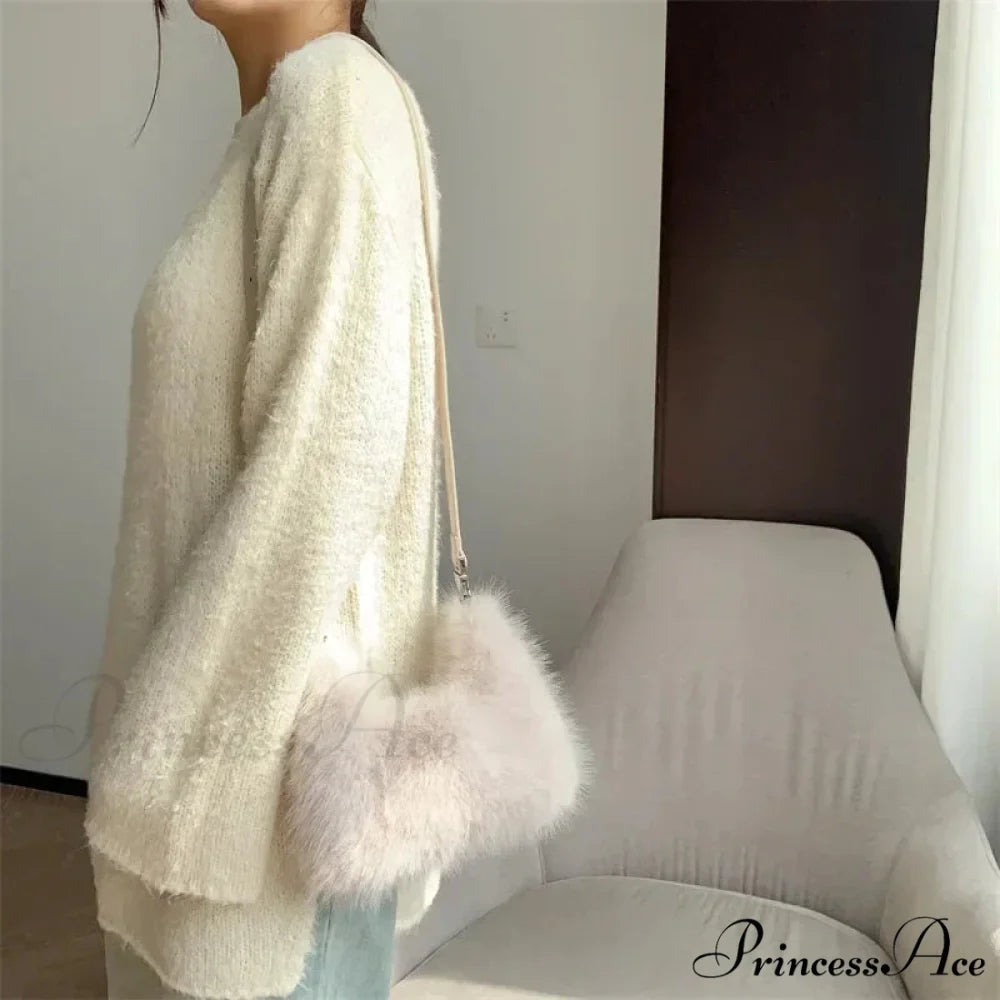 Opulent Faux Fur Plush Evening Clutch Crossbody Handbag