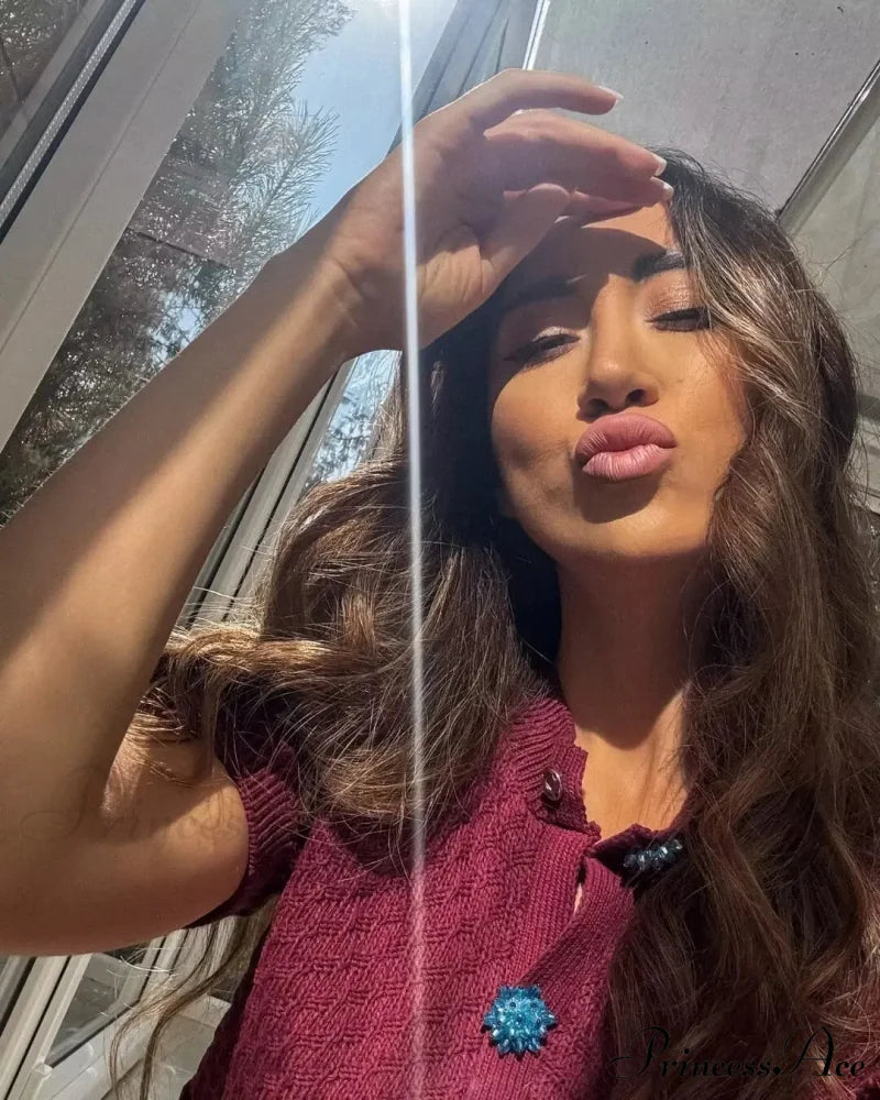 Ornament Button Short Sleeve Circular Neck Cardigan