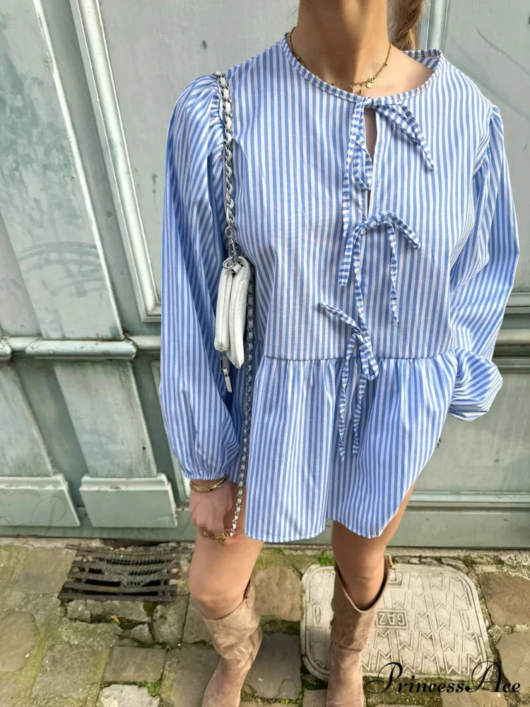 Patterned Baggy Lace-Up Circular Neck Blouse