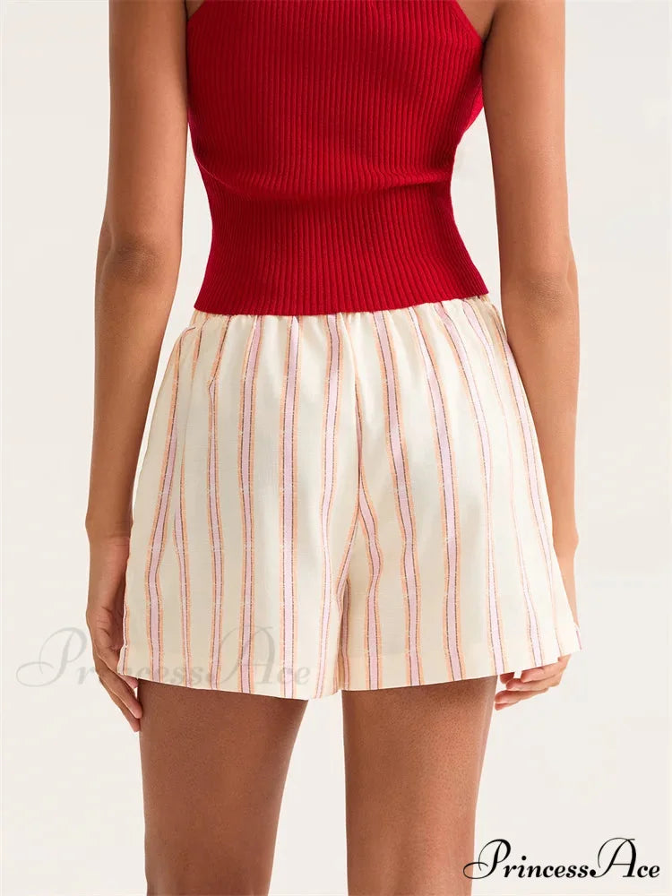 Patterned Broad Leg Pocket Short