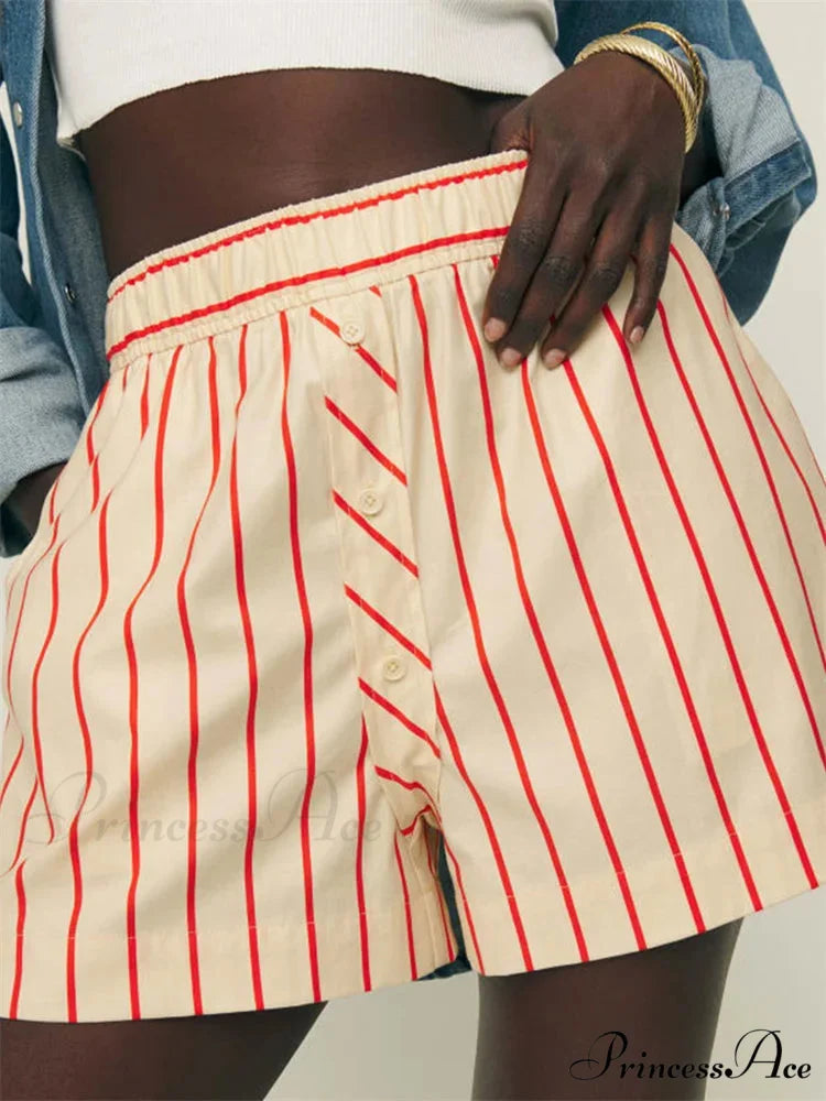 Patterned Button Wide Leg Short