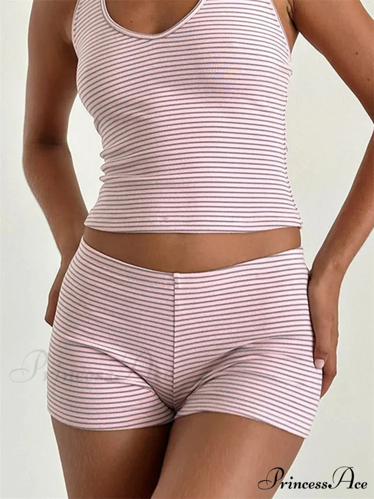 Patterned Trim Fit Relaxation Short