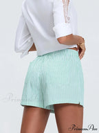 Patterned Unblemished Medium Elevation Short