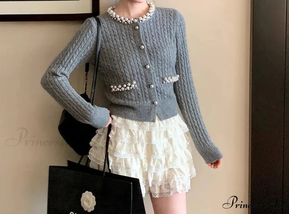 Pearls Button O-neck Cardigan