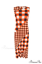 Plaid Sleeveless Pleated Dress