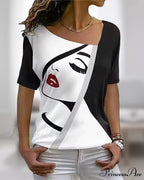 print V-neck face tee
